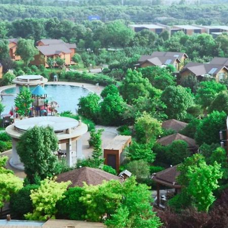 Suzhou Phoenix Hotspring Resort Zhangjiagang Esterno foto